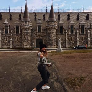 Meet your Posher, Olivia